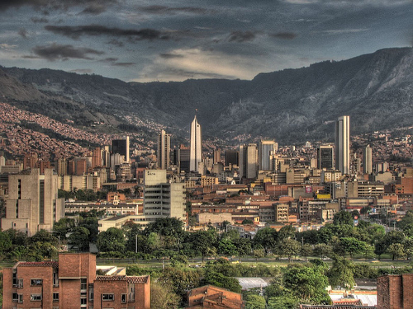 Wanderlust Weekend Medellin Colombia Roamaroo Travel Blog