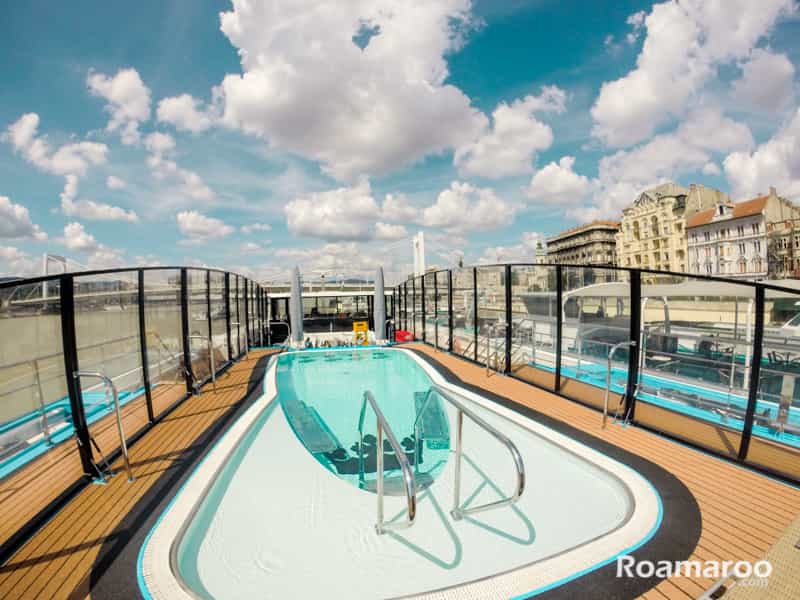 Backroads_AMAWaterways_Roamaroo