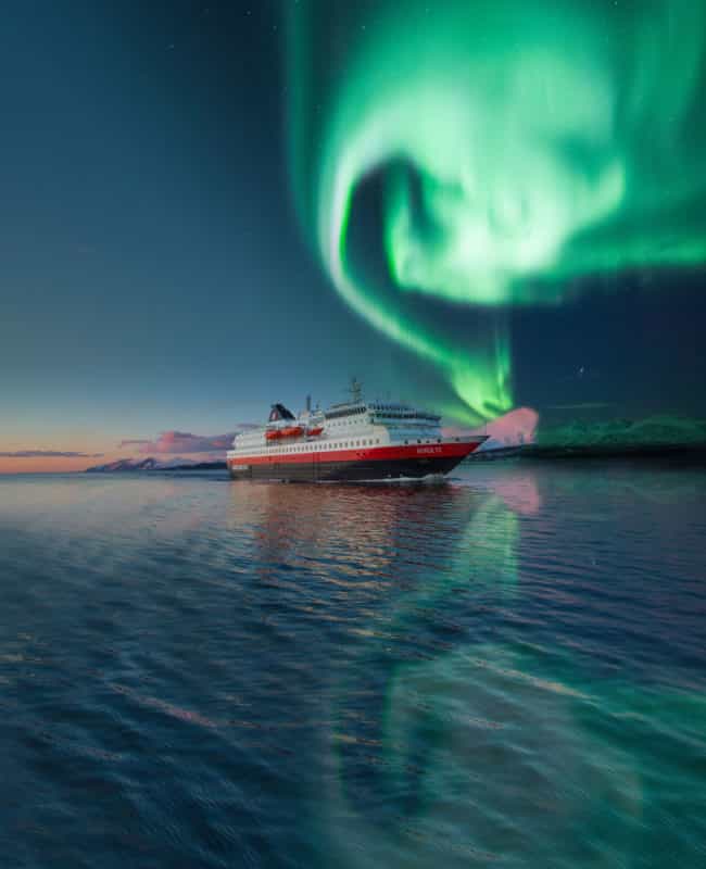 hurtigruten-northern-lights hurtigruten-northern-lights